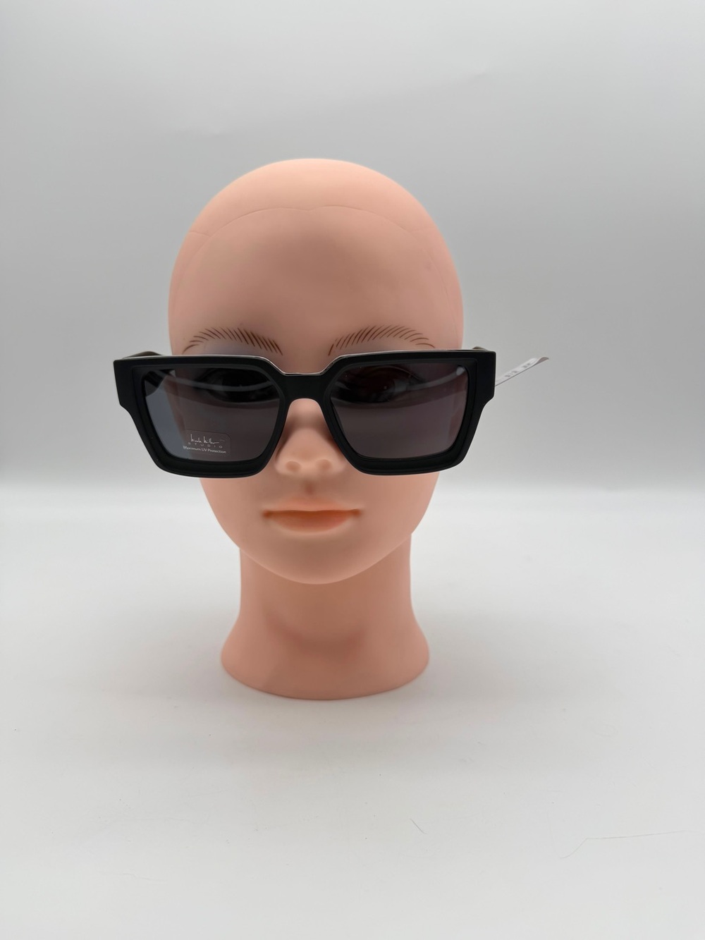 Nicole Miller Black Square Sunglasses with‎ Dark Lenses